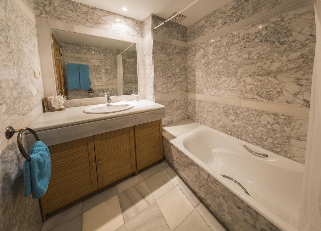 Apartamento Puerto Banus Marbella Oda fotoğraf